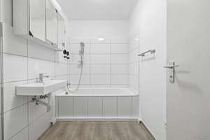 Frei für Ihre Pläne! Helle 2-Zimmer Wohnung mit Loggia – Die vollständige Adresse der Immobilie erhältst du vom Anbieter., 93051 Großprüfening-Dechbetten-Königswiesen, Regensburg – Vorschaubild 7