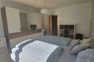 Gepflegte 59m²-Wohnung mit zwei Zimmern und Einbauküche in Nürnberg – Heynestraße 13, 90443 Steinbühl, Nürnberg – Vorschaubild 5