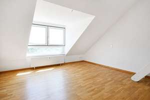 DACHGESCHOSS MIT WEITBLICK IN DIE DÖNCHE | 104 m² MIT GALERIE – 34131 Bad Wilhelmshöhe, Kassel – Vorschaubild 6