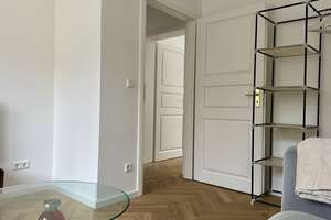 Modernisierte 2-Zimmer-Wohnung mit Balkon und Aufzug in grüner Lage von Wilmersdorf