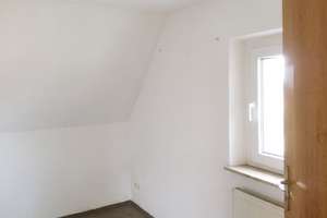 Gemütliche 2-Zimmer-Dachgeschosswohnung mit großem Wohnraum – 91126 Rednitzhembach – Vorschaubild 5