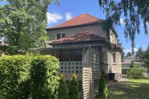 Teilsaniertes, großzügiges Wohnhaus in Mahlsdorf mit zwei Garagen – Die vollständige Adresse der Immobilie erhältst du vom Anbieter., 12623 Mahlsdorf, Berlin – Vorschaubild 5