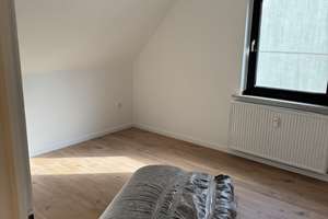 Sanierte 2,5 Zimmer-Wohnung zur Miete in Duisburg – Honigstraße 31, 47137 Untermeiderich, Duisburg – Vorschaubild 9