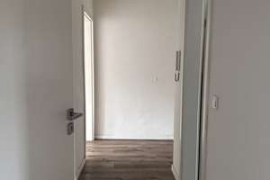 Zum Verlieben: 2,5 Raum Dachgeschosswohnung in Essen-Schonnebeck. Besser geht´s nicht! – Nachbarnweg 2, 45309 Schonnebeck, Essen – Vorschaubild 4