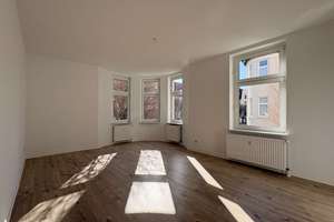 sanierte 4 Zimmer-Wohnung mit modernem Bad + Balkon! – Schäfferstraße 24, 39112 Leipziger Straße, Magdeburg – Vorschaubild 3