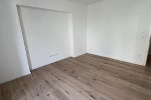 Lichtdurchflutete 3-Zimmer-Wohnung mit Balkon verfügbar ab 1.11.2026 – Wagenburgstr. 82, 70186 Gablenberg, Stuttgart – Vorschaubild 3