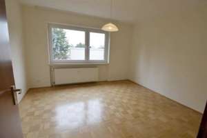 Schöne Wohnung mit drei Zimmern und Balkon in Koblenz – Am Brünnchen 2, 56072 Metternich, Koblenz – Vorschaubild 3