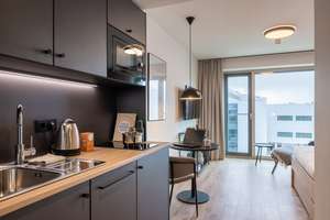 The Base Munich - möbliertes Apartment im Bender Campus - Nähe BMW – Schätzweg 1-3, 80935 Lerchenau-Ost, München – Vorschaubild 12