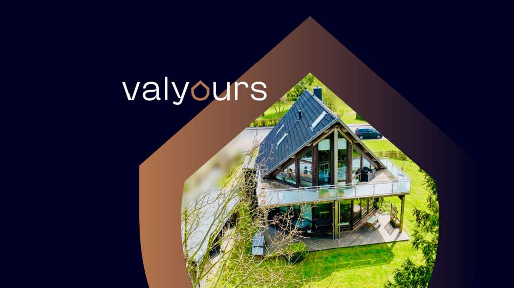 Immobilie in Schwentinental - Großzügiges Haus mit 2 Wohnungen, Garten, Keller, Kamin & Carport – vermietet,  später selber nutzen - Bild 0