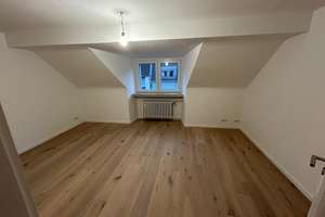 67qm 2,5 Zimmer Dachgeschosswohnung mit Küche in Köln Lindenthal Uninähe