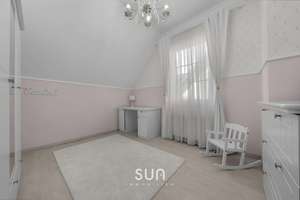 TRAUMHAUS ZWISCHEN GRÜN UND GROSSSTADT – 2018 Saniertes EFH mit Garten, Terrasse & 130 m² – 65929 Unterliederbach, Frankfurt am Main – Vorschaubild 8