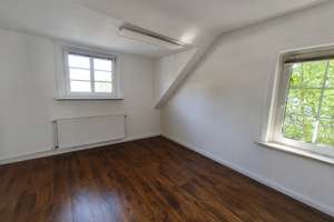Charmantes Altbau-Einfamilienhaus auf ca. 1.015 m² Grundstück mit viel Entwicklungspotenzial – Die vollständige Adresse der Immobilie erhältst du vom Anbieter., 22395 Bergstedt, Hamburg – Vorschaubild 10