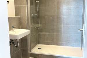 Wohngenuss & Rheinblick, frisch modernisiert mit Rundum-Panorama-Balkon, neues Bad, Gäste-WC, Aufzug – Krohstraße 4, 50968 Bayenthal, Köln – Vorschaubild 8