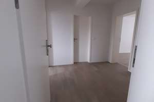 RÜ-Living - URBANES Wohnen im beliebten Rüttenscheid! 4,5 Zimmer mit Balkon! – Rüttenscheider Straße 25, 45128 Südviertel, Essen – Vorschaubild 2