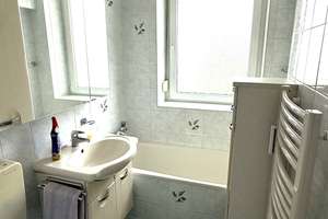 3-Zimmer-Wohnung mit Weitblick in München-Aubing - S-Bahn / mietfrei + hell + ruhig – Weißensteinstraße 12, 81249 Aubing-Süd, München – Vorschaubild 3