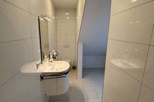 Großzügig geschnittenes, möbliertes 2-Zimmer Appartement zu vermieten – Aachener Str. 23, 50674 Neustadt/Süd, Köln – Vorschaubild 9