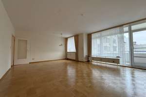 Bremerhaven - Zentrum // 3-Zimmer-Wohnung in der Innenstadt mit Aufzug – Die vollständige Adresse der Immobilie erhältst du vom Anbieter., 27568 Mitte, Bremerhaven – Vorschaubild 3
