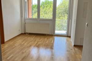 Charmante 3-Zimmer-Wohnung mit Sonnenbalkon – Ihr neues Zuhause in Reutlingen – Pestalozziestrasse 93, 72762 Reutlingen-Mitte, Reutlingen – Vorschaubild 6