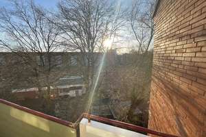 Frisch renovierte 2 Zimmer-Wohnung mit Balkon und modernisiertem Tageslichtbad mit Wanne – Mozartstr. 11, 23556 Sankt Lorenz Nord, Lübeck – Vorschaubild 12