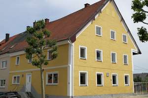 Schönes Haus mit  7  Zimmern (auch teilbar in EG u. 1. OG) in Teisbach bei Dingolfing – Marktplatz 6, 84130 Dingolfing – Vorschaubild 1