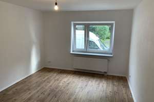 ++ KUSCHELIG NAHE ALLEE-CENTER ++ – Waldstr. 4 1. OG rechts, 42853 Scheid, Remscheid – Vorschaubild 1