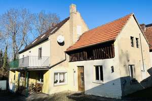 *RESERVIERT* Familienfreundliches Haus mit Balkon, Hof und Nebengebäude in ruhiger Dorflage! – Die vollständige Adresse der Immobilie erhältst du vom Anbieter., 97478 Knetzgau – Vorschaubild 2