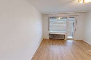 2 Balkone & 4 Zimmer - frisch sanierte Wohnung sucht neuen Mieter – Möwenstr. 49, 42281 Barmen, Wuppertal – Vorschaubild 4