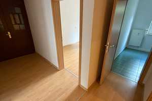 Inkl. EBK /  Bad mit Dusche / Laminat ! – Helmholzstraße 48, 9131 Chemnitz – Vorschaubild 11