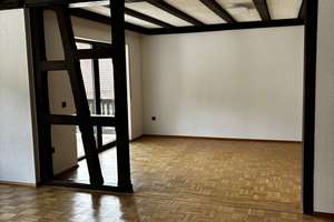 Lichtdurchflutetes Haus mit Wintergarten und Doppelgarage  in der Nähe von Kaiserslautern – Harzofenstraße 6, 67693 Waldleiningen – Vorschaubild 3