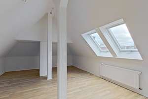 KEIN HITZE-, ABER 2 NKM FREI: Besonders geschnittene 2-Zimmer-Dachgeschosswohnung mit Badewanne – Riedestraße 2, 38102 Viewegsgarten-Bebelhof, Braunschweig – Vorschaubild 6