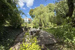 Exklusives Einfamilienhaus in Jöllenbeck - 7ZK2B  / 3.700m2 eingezä. Grundst. Teich Wellness-BAD – Beckendorfstraße 167, 33739 Dornberg, Bielefeld – Vorschaubild 48