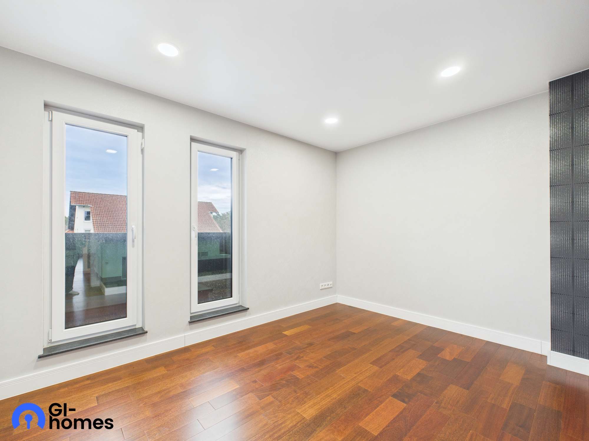 Immobilie in Hütschenhausen - Exklusives Einfamilienhaus mit Pool und Luxusausstattung in Spesbach - Bild 7