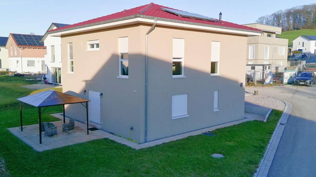 Immobilie in Ottenbach - Exklusive Stadtvilla in Ottenbach - Bild 2