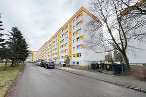 Renditestarke 4-Zimmer-Wohnung mit Balkon in gepflegtem Mehrfamilienhaus – Die vollständige Adresse der Immobilie erhältst du vom Anbieter., 9119 Kappel, Chemnitz – Vorschaubild 3