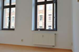 ***SCHÖNE WOHNUNG MIT SÜD/WEST-BALKON, GROSSE KÜCHE, BAD MIT WANNE/DUSCHE*** – Fritz-Matschke-Str. 5, 9113 Schloßchemnitz, Chemnitz – Vorschaubild 8