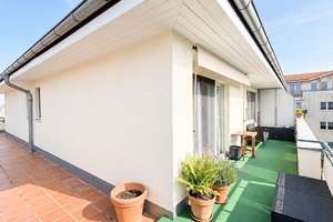 Dachgeschoss-Highlight mit umlaufender Terrasse und eigenem Tiefgaragenstellplatz – Die vollständige Adresse der Immobilie erhältst du vom Anbieter., 13127 Französisch Buchholz, Berlin – Vorschaubild 11