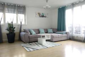 Möblierte 2,5 Zimmer Penthouse Wohnung in Stuttgart, Burgholzhof in der Nähe von Feuerbach