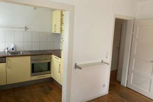 Schöne 3-Zimmer-Wohnung mit Garten, Gartenhaus , Terasse, Garage, Stellplatz und EBK in Stuttgart – Berglenstraße 14, 70188 Gaisburg, Stuttgart – Vorschaubild 4