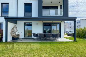 LuxLiving: Stilvolles Zuhause für höchste Ansprüche – Die vollständige Adresse der Immobilie erhältst du vom Anbieter., 71088 Holzgerlingen – Vorschaubild 8