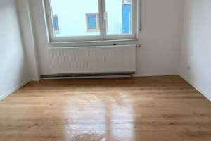 Frisch renoviertes Zimmer in moderner 9er-WG in Darmstadt-Eberstadt! – Die vollständige Adresse der Immobilie erhältst du vom Anbieter., 64297 Eberstadt, Darmstadt – Vorschaubild 4