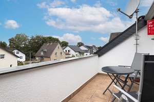Lohmar: Gepflegte DG-Wohnung m. Balkon & Top-Erbpachtkonditionen – Die vollständige Adresse der Immobilie erhältst du vom Anbieter., 53797 Lohmar – Vorschaubild 10