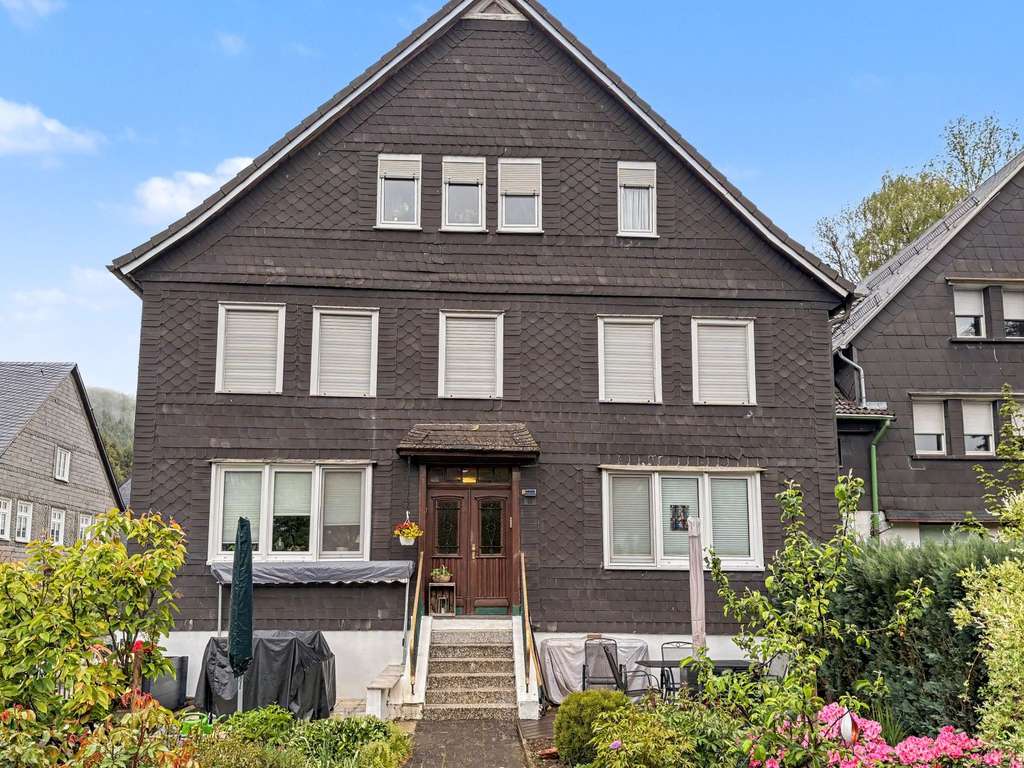 Immobilie in Schmallenberg - Schmallenberg: Charmante Wohnung im historischen Fachwerkhaus in naturnaher Lage im Sauerland - Bild 1