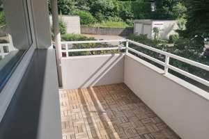 Zwei - bis Dreizimmerwohnung mit Sonnenbalkon in Solingen-Höhscheid – Fontanestraße 4, 42657 Burg/Höhscheid, Solingen – Vorschaubild 3