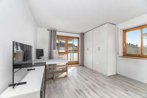 Viel Platz für mehrere Generationen – Doppelhaushälfte mit zwei Wohneinheiten in Freimann – Die vollständige Adresse der Immobilie erhältst du vom Anbieter., 80939 Freimann, München – Vorschaubild 20