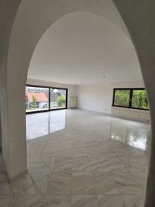 Helle und großzügige 3-Zimmer-Wohnung mit Balkon und Ausblick