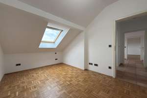 Schicke Dachgeschosswohnung für junge Leute ** Parkett ** Lift ** zentrumsnah – Delitzscher Straße 36, 4129 Eutritzsch, Leipzig – Vorschaubild 13