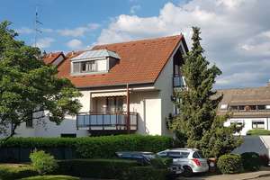 2 ½ Zimmer-Erdgeschosswohnung m. Terrasse, Garten und Stellplatz
