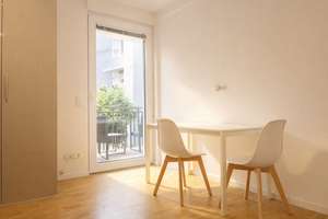 Möblierte Wohnung mit Balkon - Top Lage ! – In der Witz 32, 55252 Mainz-Kastel, Wiesbaden – Vorschaubild 1