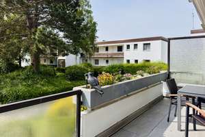 Happy Holiday - den Pool im Blick, die Sonne auf dem Balkon, das Leben genießen! – Achterdeck 18, 23570 Travemünde, Lübeck – Vorschaubild 4