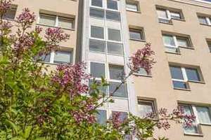 Ab Ende Mai 26 NEU saniert - 2 Raum Wohnung mit Balkon – Wölfnitzer Ring 71, 1169 Gorbitz-Süd, Dresden – Vorschaubild 1